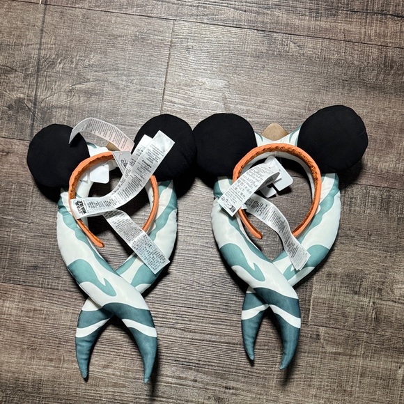 NWT 2024 Disney Parks Star Wars Ahsoka Tano Mickey Minnie Ears Headband - Picture 6 of 7